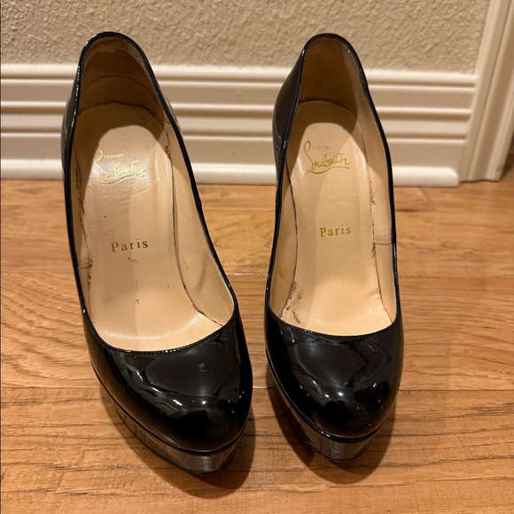 Christian louboutin heels - Picture 2 of 6